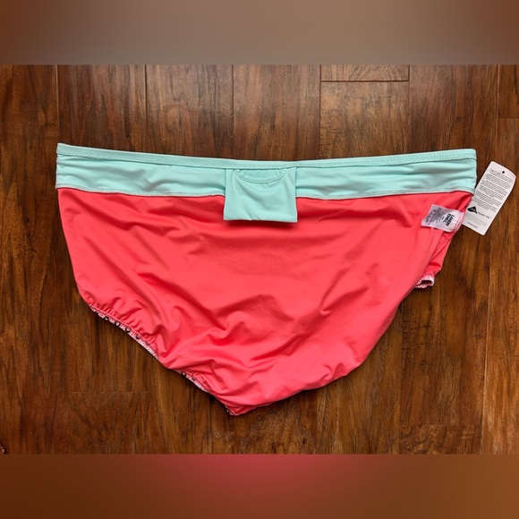 Land’s End Floral Bikini Bottom - Picture 5 of 9